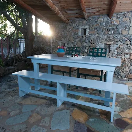 Unspoilt Mani For Nature Lovers * Orovas